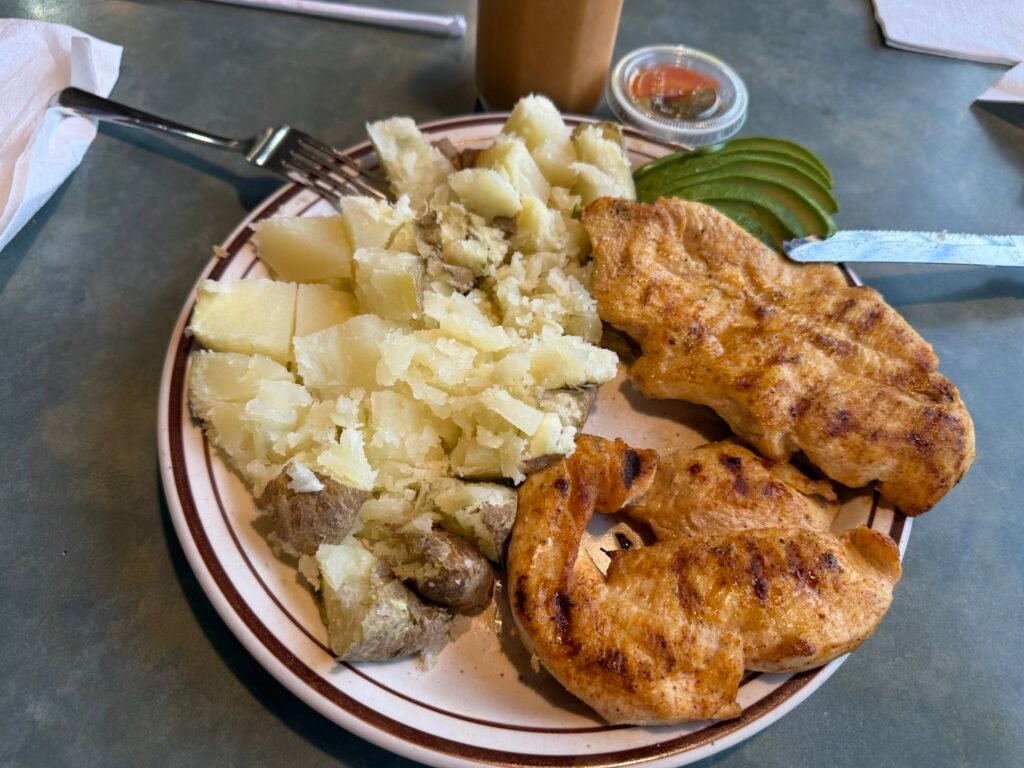 pollo a la parrilla con backe potato